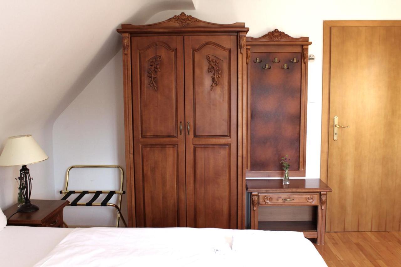 Hotel Viktoria Meersburg Ngoại thất bức ảnh